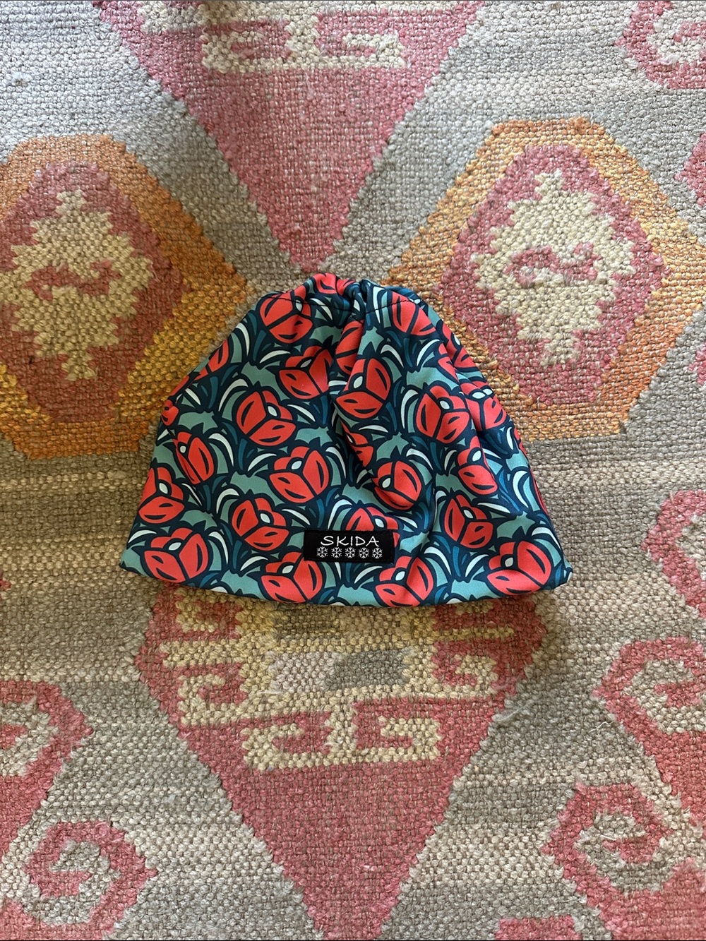 women’s skida beanie with fleece lining on inside